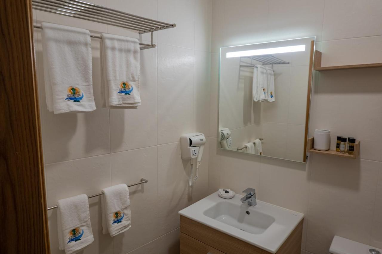 Nereida Hostel Horta  Luaran gambar